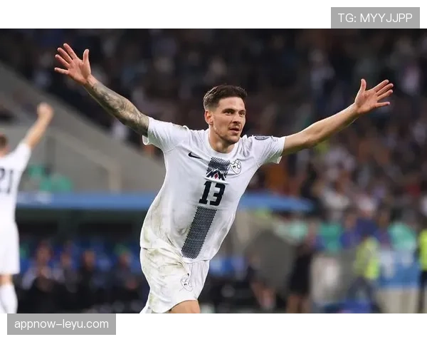 科克展现中场指挥官风采，组织力助推球队突破表现亮眼