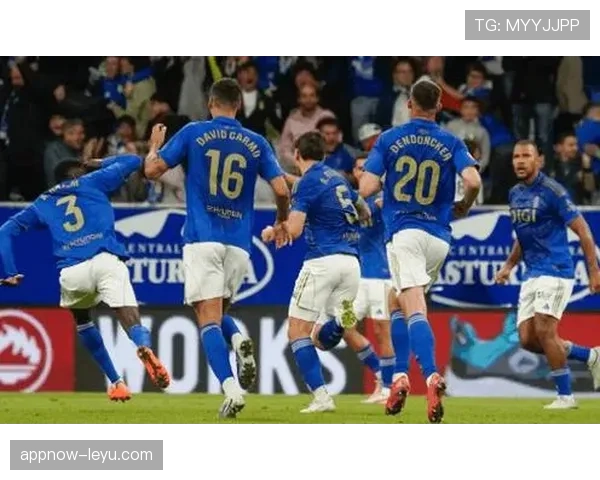 赫罗纳门将神勇扑点,助球队斩获历史性胜利