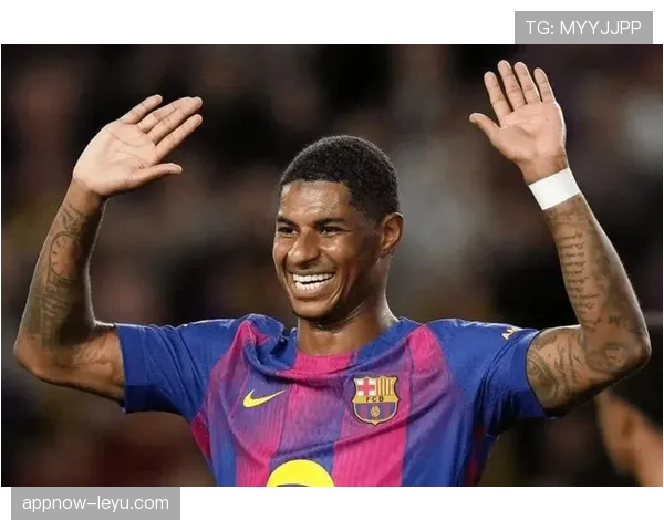 足球新星本赛季表现稳健，发展前景值得关注