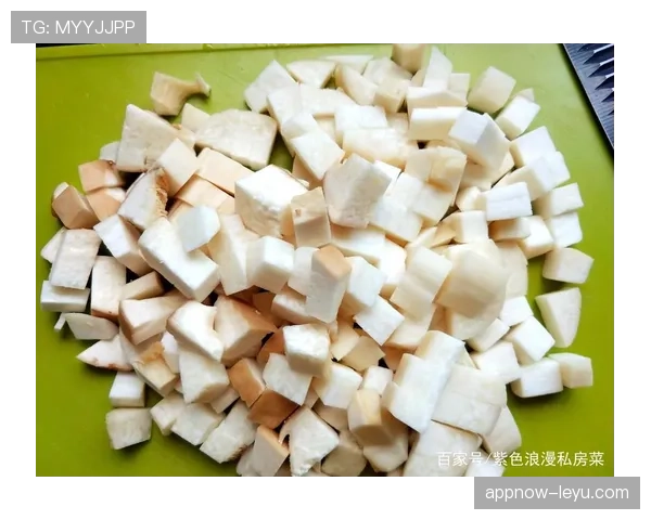 吕小军家里冰箱塞满蛋白粉，老婆说他吃鸡胸肉比吃米饭还多