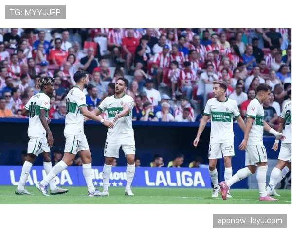 塞维利亚财政危机影响显现，对球队赛季竞争力与转会运作带来制约